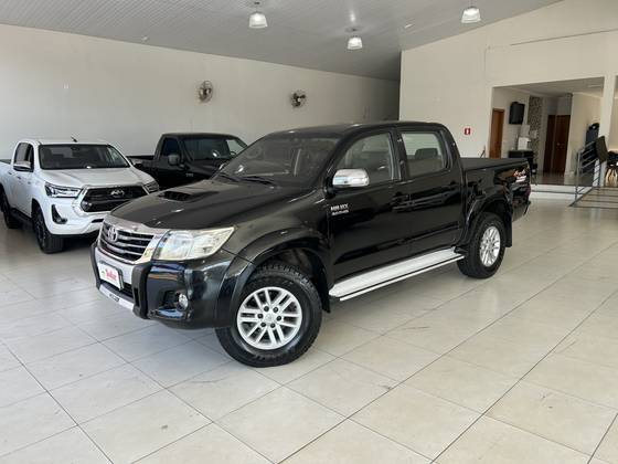 TOYOTA HILUX 3.0 SRV TOP 4X4 CD 16V TURBO INTERCOOLER DIESEL 4P AUTOMÁTICO TOYOTA HILUX 3.0 SRV TOP 4X4 CD 16V TURBO INTERCOOLER DIESEL 4P AUTOMÁTICO